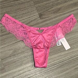VS Lace Thong